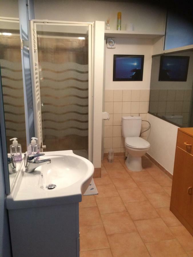 Appartement / Gîte Les Papillons Lablachère Extérieur photo
